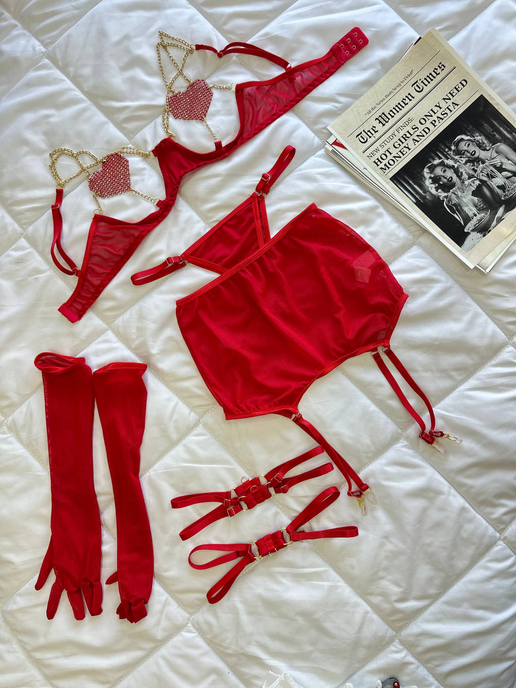 AMORET JARTİYER SET KIRMIZI ( ELDİVEN HEDİYE)