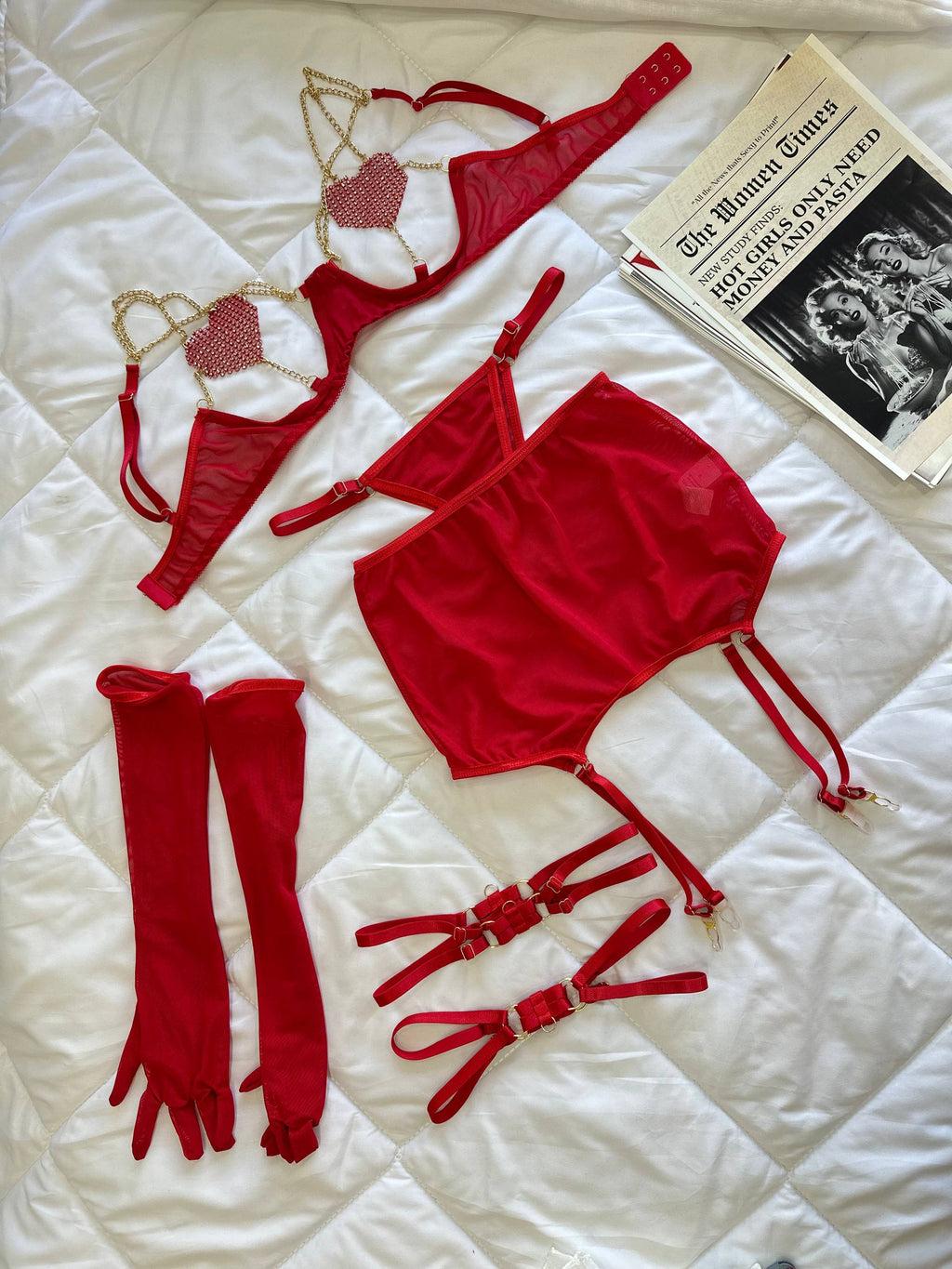 AMORET JARTİYER SET KIRMIZI ( ELDİVEN HEDİYE)